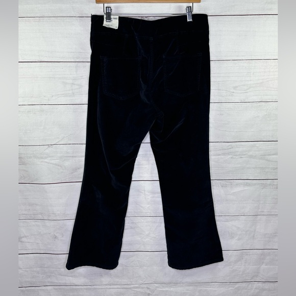 NWT We The Free Free People In My Feelings Velvet Crop Slim Flare Pants Size M - Picture 5 of 14